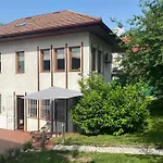 Apartament Anni