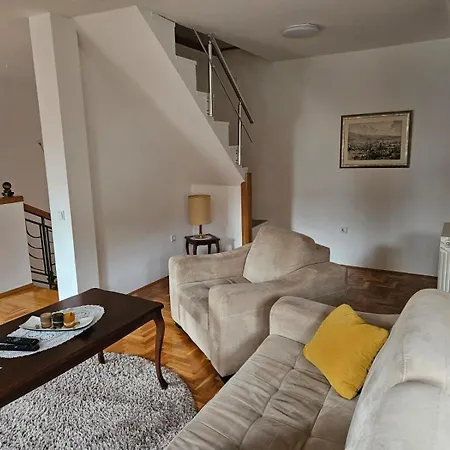 Anni Apartment *