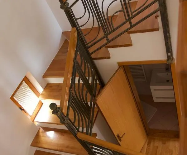 Anni * סראייבו